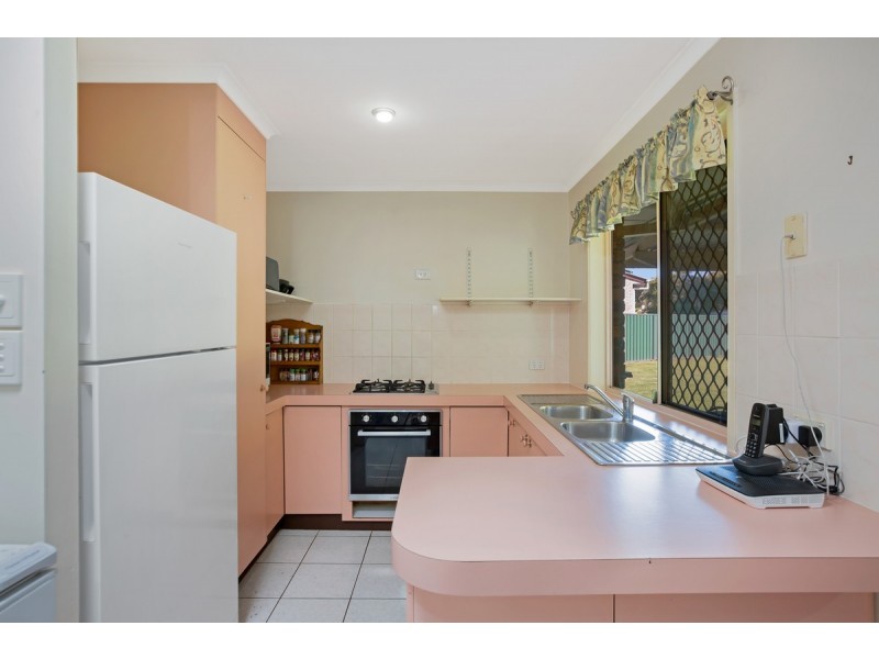 23 Terrier Court, Redland Bay QLD 4165