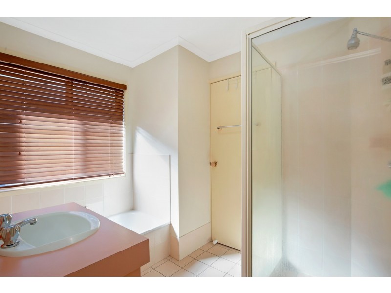 23 Terrier Court, Redland Bay QLD 4165