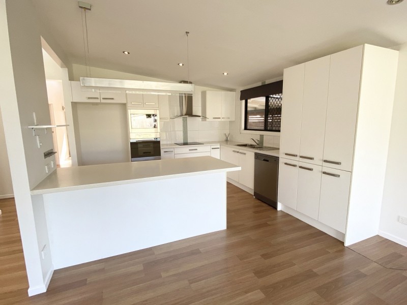 17 Plumer Street, Wellington Point QLD 4160