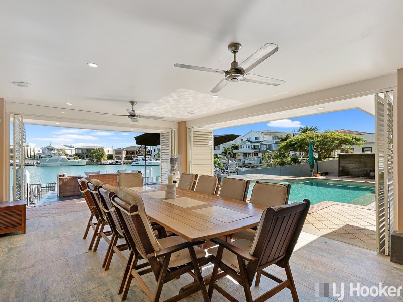 12 Raby Bay Boulevard, Raby Bay QLD 4163