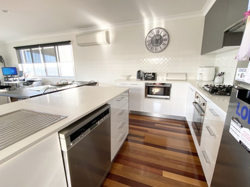 9 Edinburgh Street, Victoria Point QLD 4165