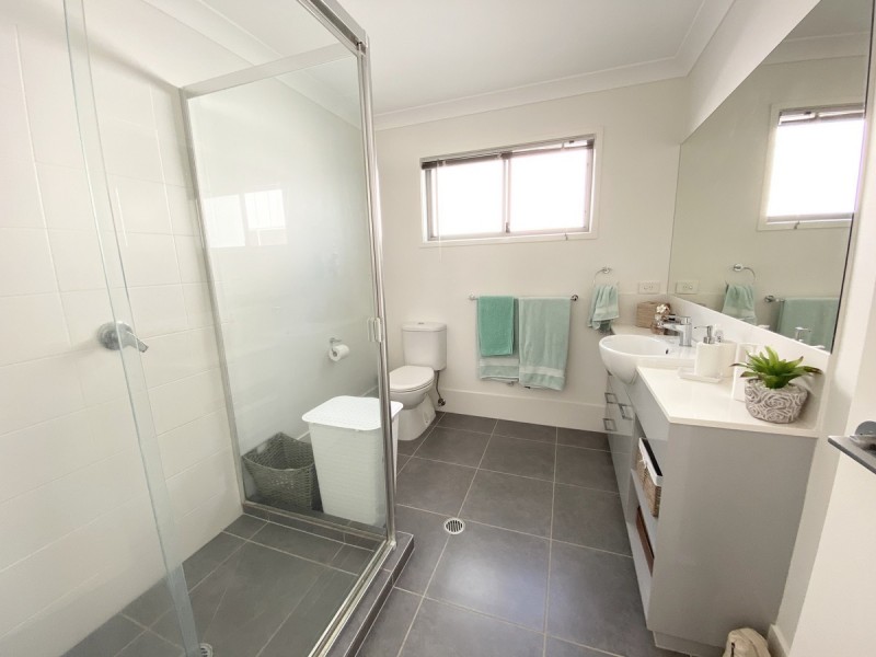 9 Edinburgh Street, Victoria Point QLD 4165