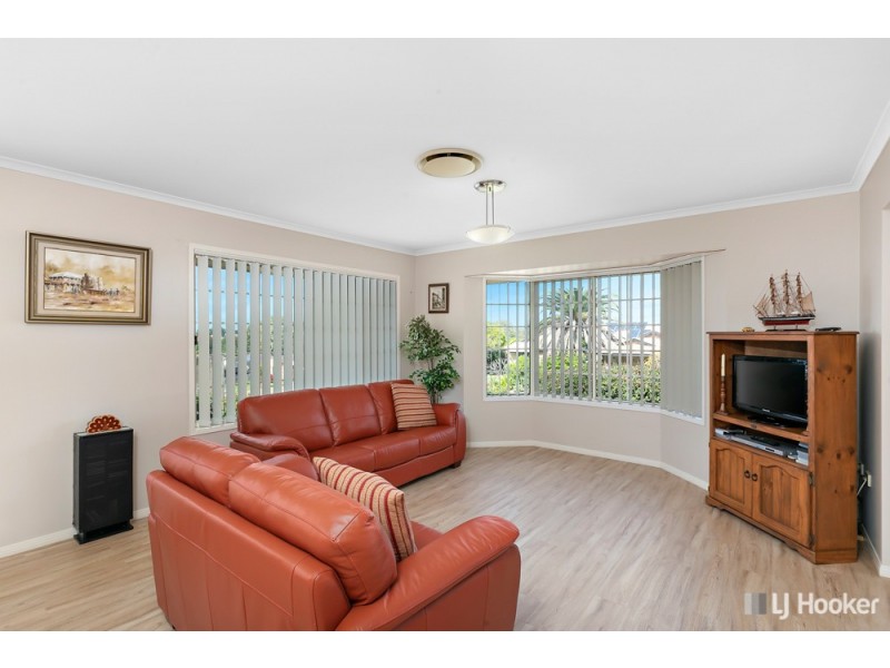 12 Keirnan Street, Redland Bay QLD 4165