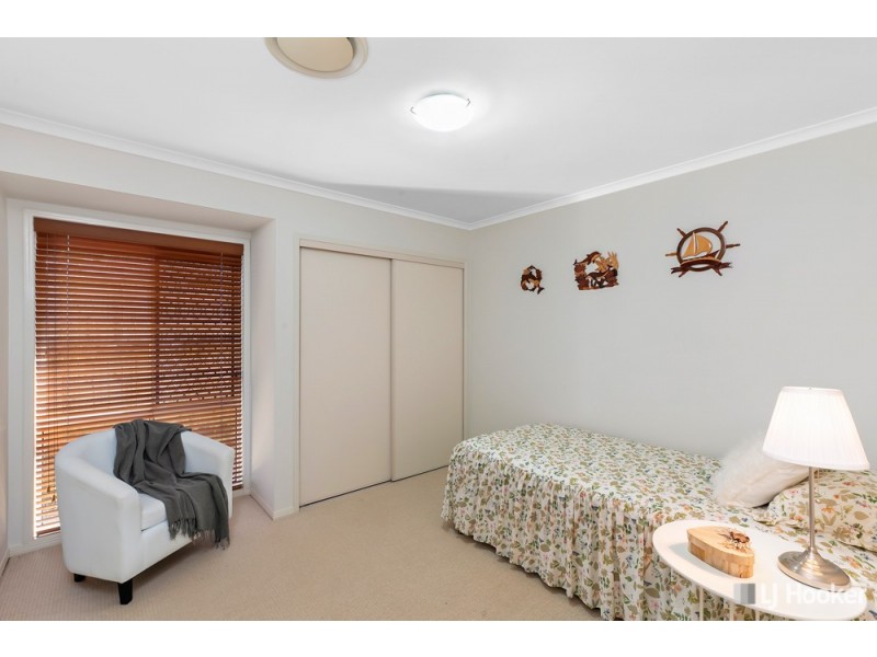 12 Keirnan Street, Redland Bay QLD 4165