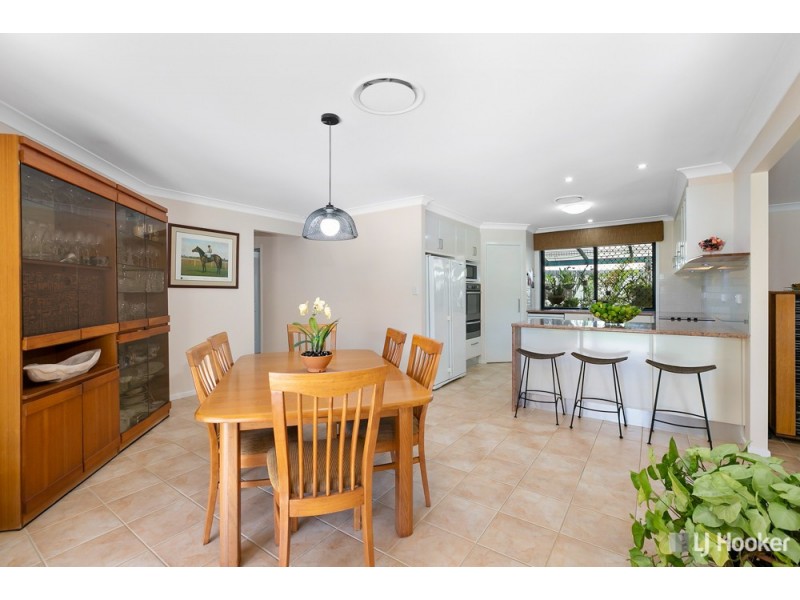 6 Sunray Place, Birkdale QLD 4159