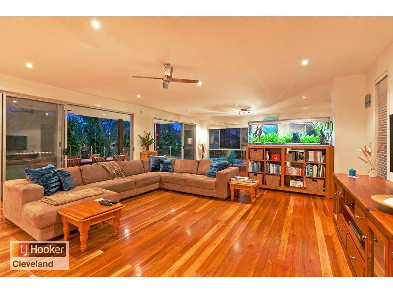 13 Yorston Place, Ormiston QLD 4160