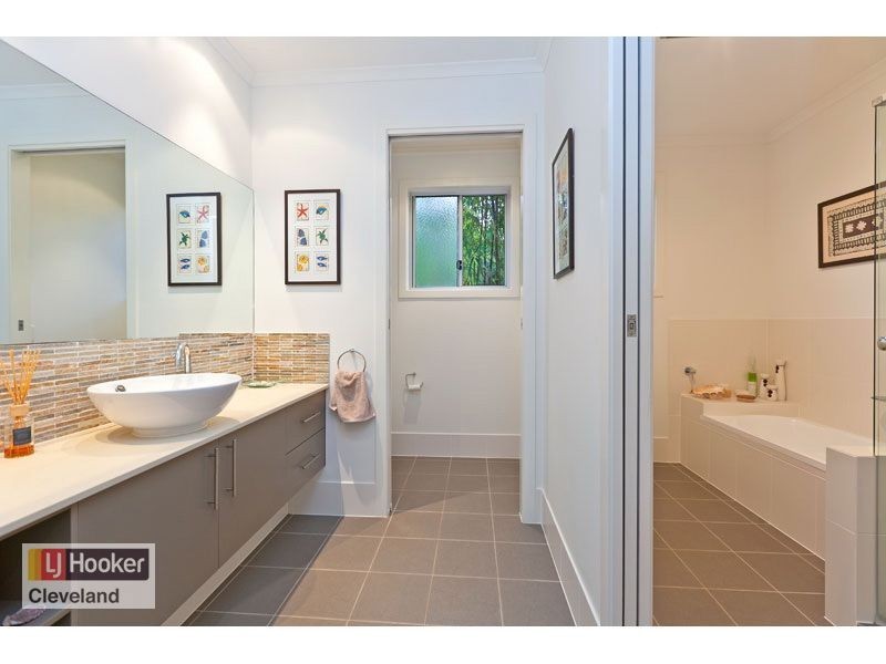 13 Yorston Place, Ormiston QLD 4160