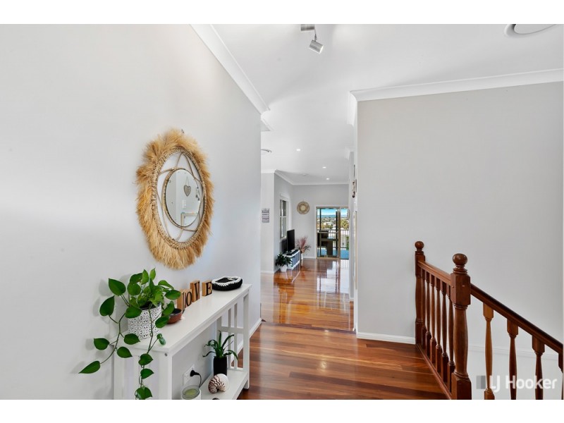 8 George Street, Ormiston QLD 4160