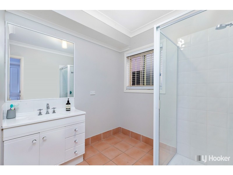 8 George Street, Ormiston QLD 4160