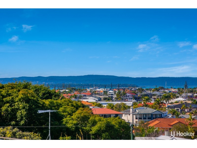 8 George Street, Ormiston QLD 4160