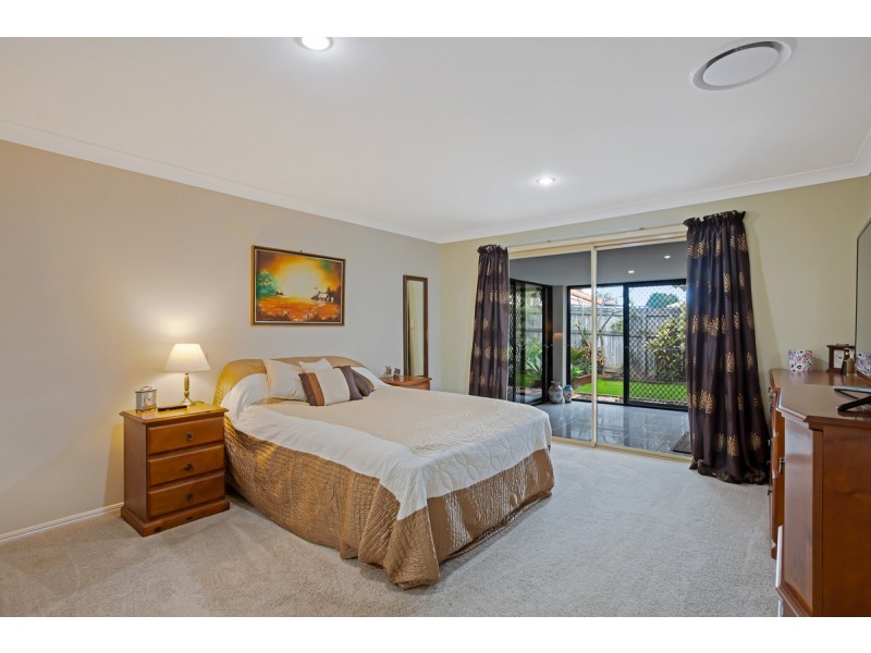 11 Reef Street, Thornlands QLD 4164