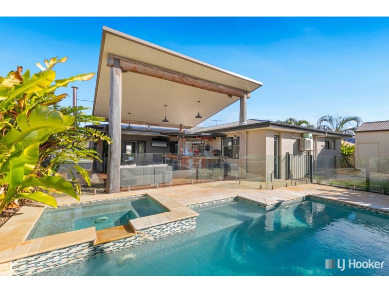 12 Daly Place, Redland Bay QLD 4165