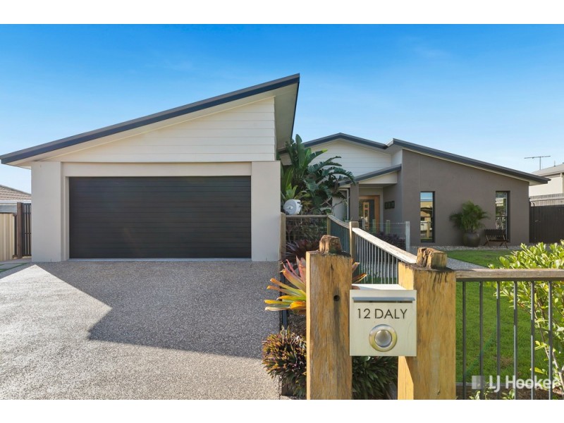 12 Daly Place, Redland Bay QLD 4165