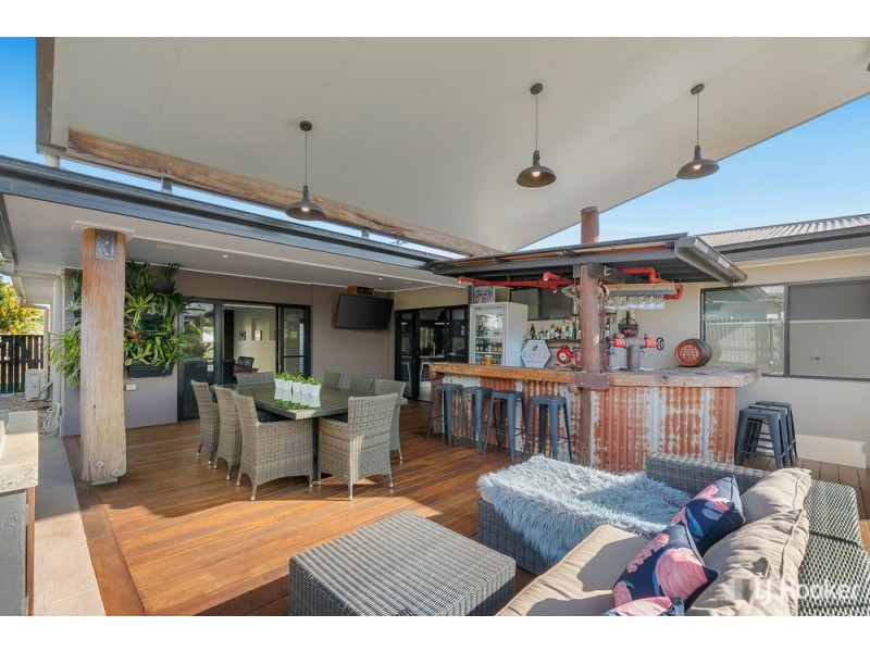 12 Daly Place, Redland Bay QLD 4165