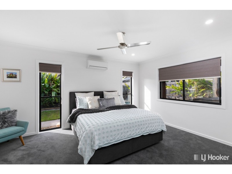 12 Daly Place, Redland Bay QLD 4165
