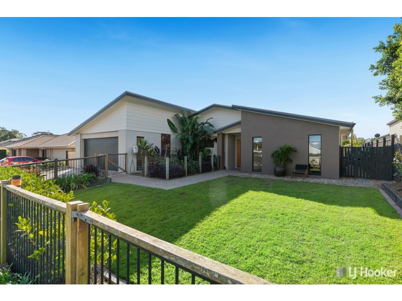 12 Daly Place, Redland Bay QLD 4165