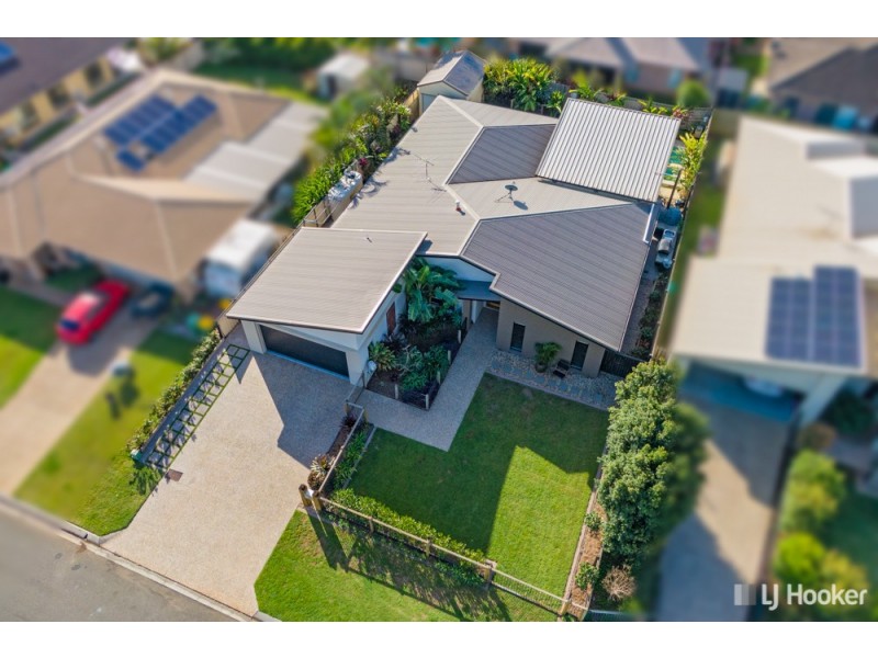 12 Daly Place, Redland Bay QLD 4165