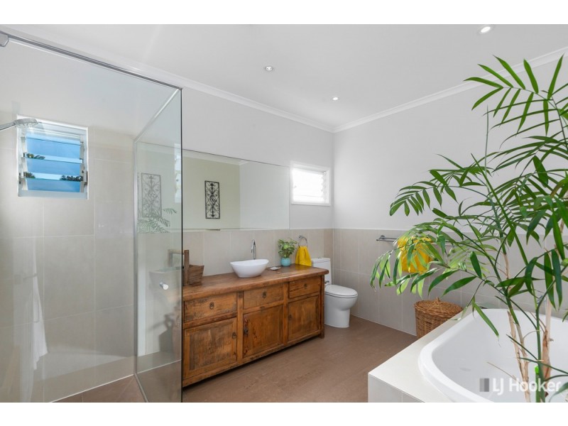 20 Harris Street, Wellington Point QLD 4160