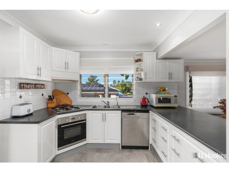 20 Harris Street, Wellington Point QLD 4160