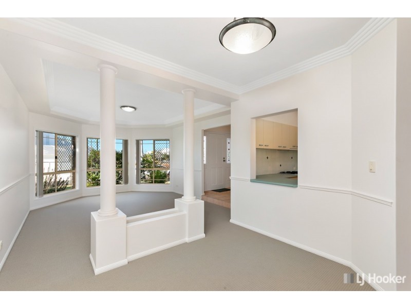 11 Cayman Crescent, Ormiston QLD 4160