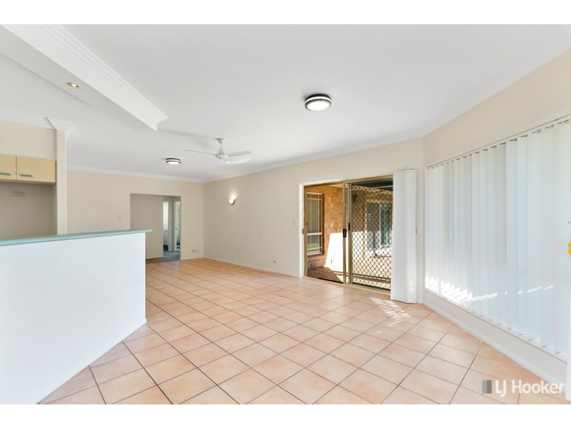 11 Cayman Crescent, Ormiston QLD 4160