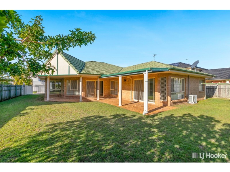 11 Cayman Crescent, Ormiston QLD 4160