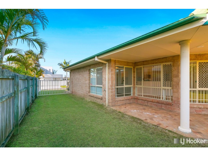 11 Cayman Crescent, Ormiston QLD 4160