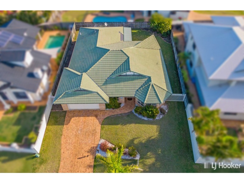 11 Cayman Crescent, Ormiston QLD 4160