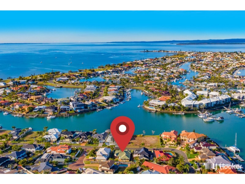 11 Cayman Crescent, Ormiston QLD 4160