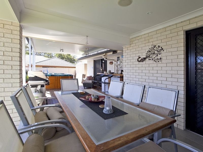 14 Alford Place, Wellington Point QLD 4160