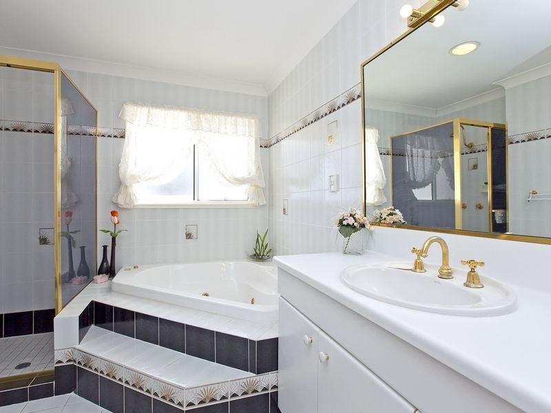 19 Sentinel Court, Raby Bay QLD 4163