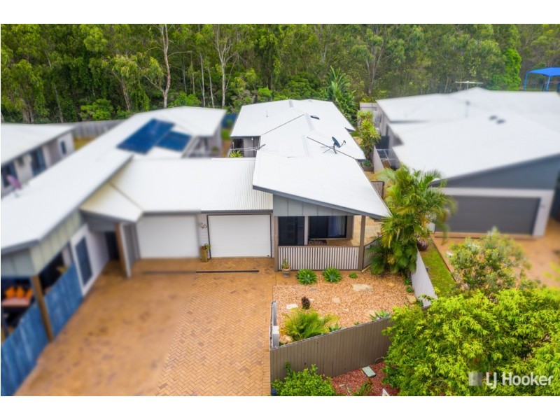 2/71 Sunningdale Drive, Redland Bay QLD 4165