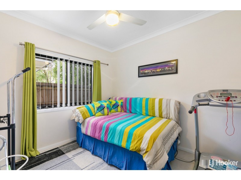 2/71 Sunningdale Drive, Redland Bay QLD 4165