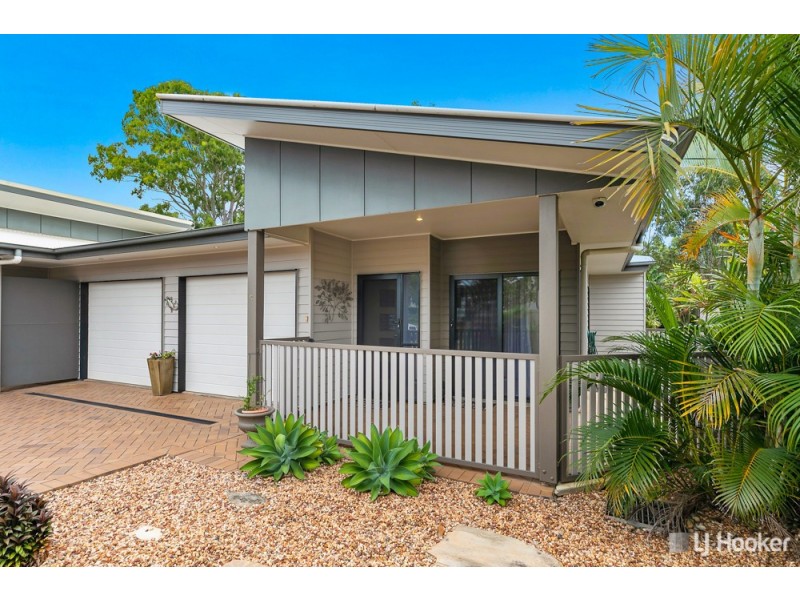 2/71 Sunningdale Drive, Redland Bay QLD 4165