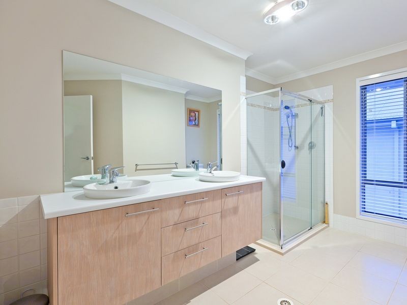 25 Whitby Place, Thornlands QLD 4164