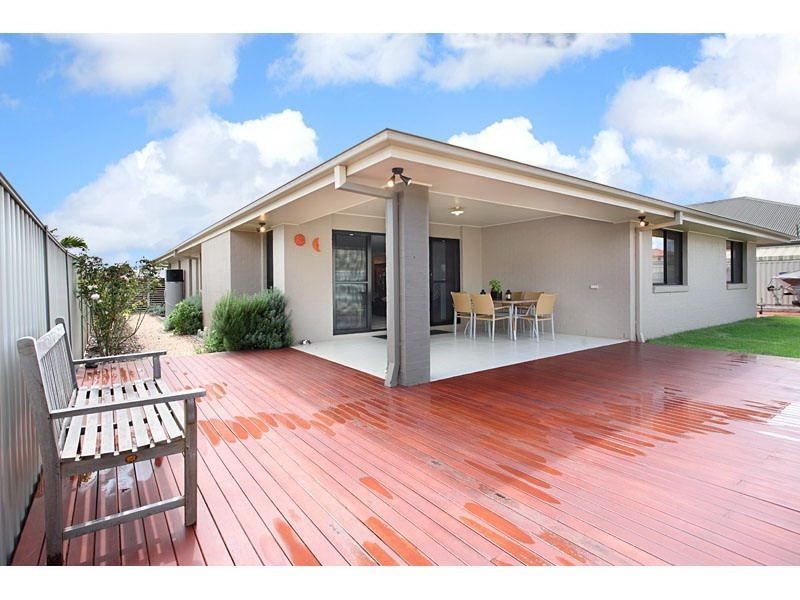 19 Reef Street, Thornlands QLD 4164