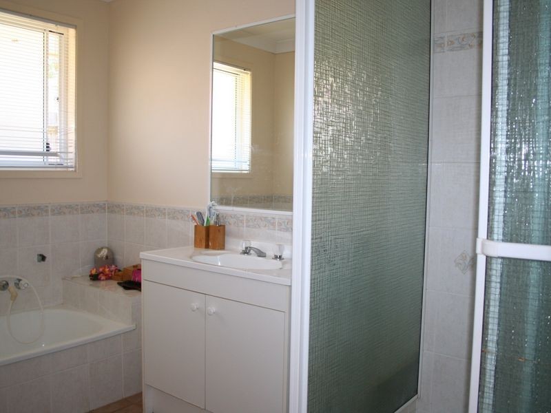 4 Ralph Street, Cleveland QLD 4163