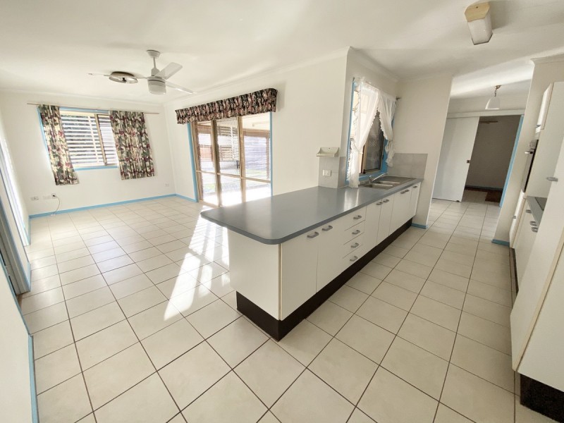 277 Bloomfield Street, Cleveland QLD 4163