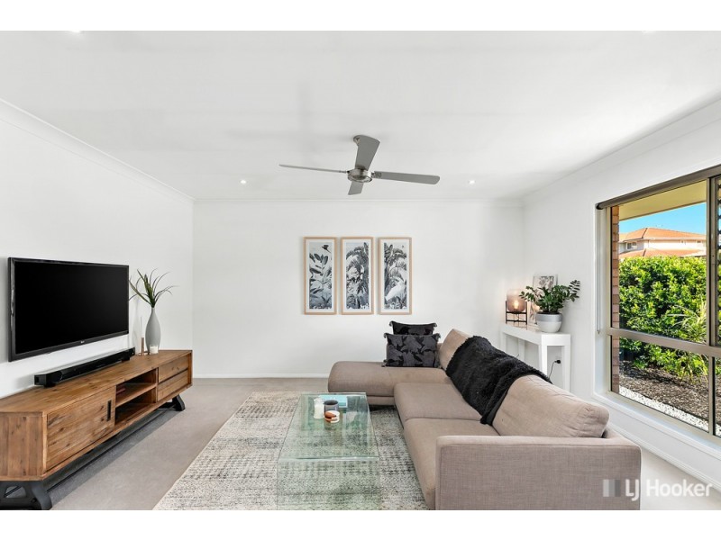 27 Glenbrook Avenue, Victoria Point QLD 4165