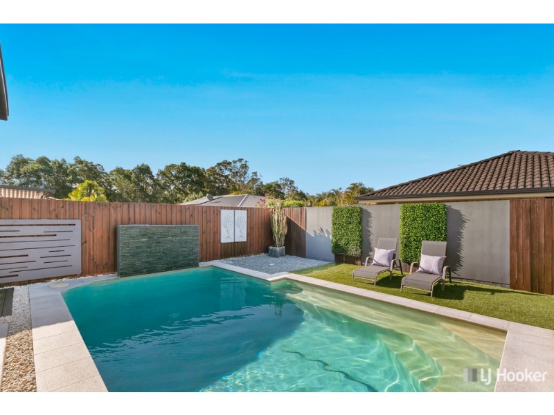 27 Glenbrook Avenue, Victoria Point QLD 4165