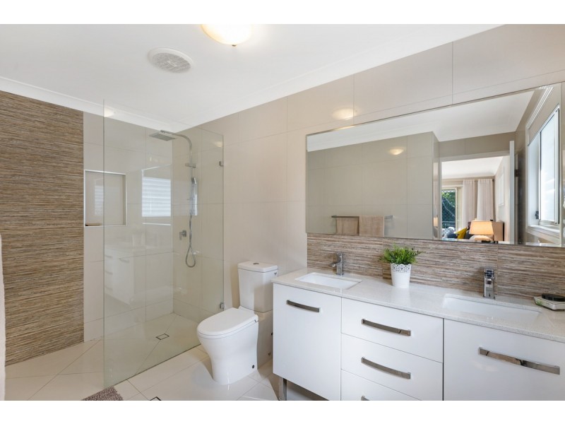 71 Cavell Street, Birkdale QLD 4159