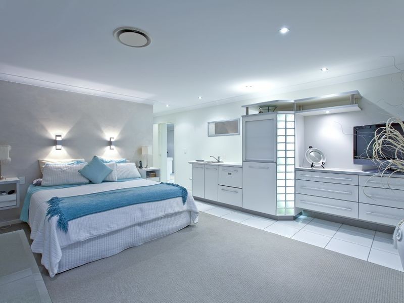 48 Beach Street, Cleveland QLD 4163