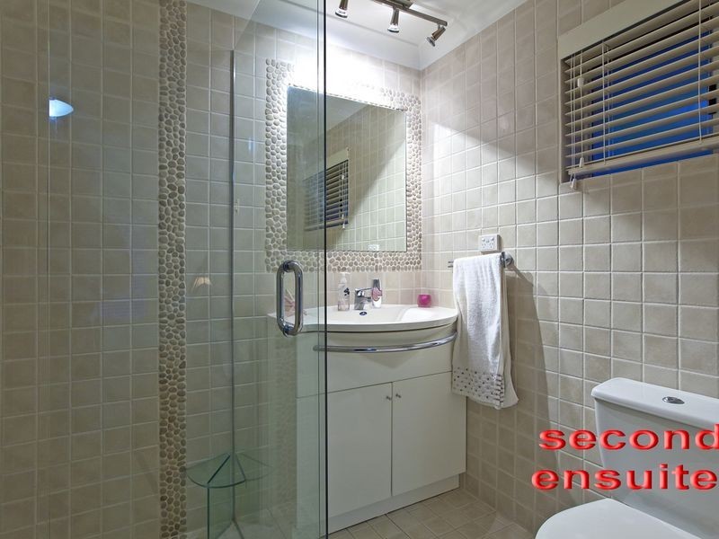 48 Beach Street, Cleveland QLD 4163