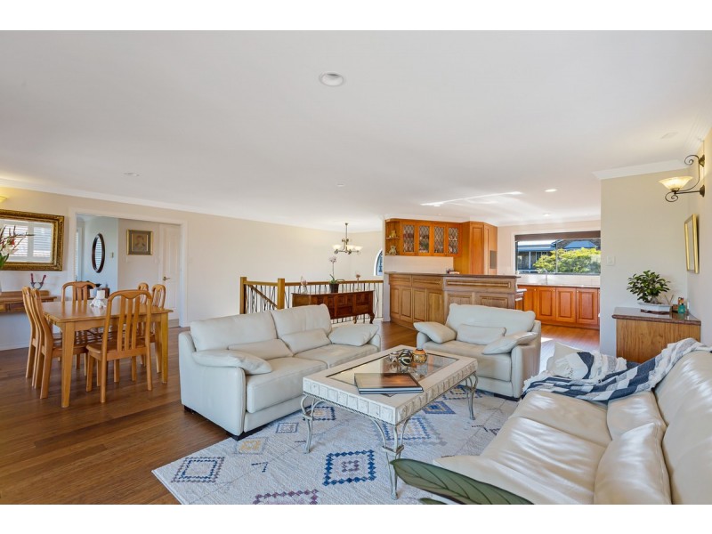 4 Lookout Court, Victoria Point QLD 4165