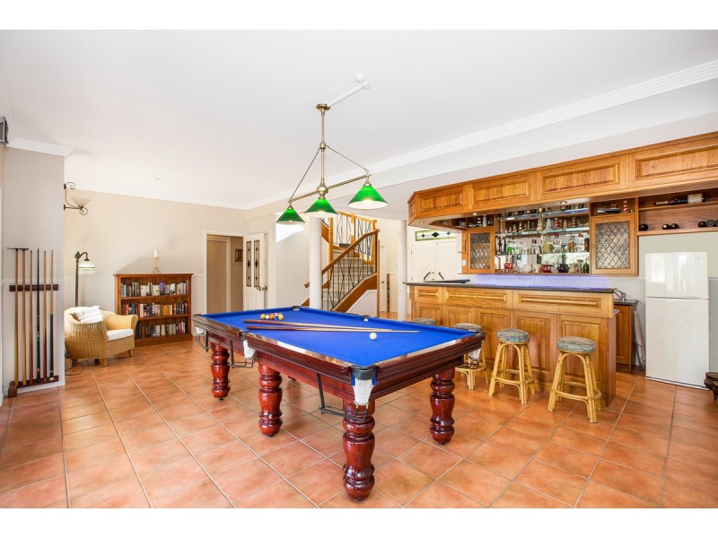 4 Lookout Court, Victoria Point QLD 4165