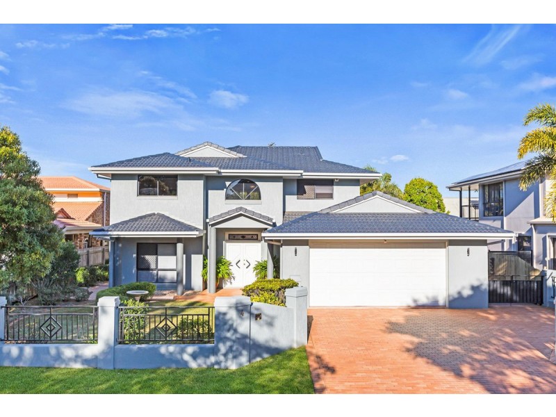 4 Lookout Court, Victoria Point QLD 4165