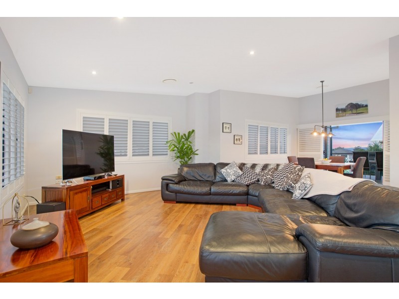 12 Seaspray Street, Thornlands QLD 4164