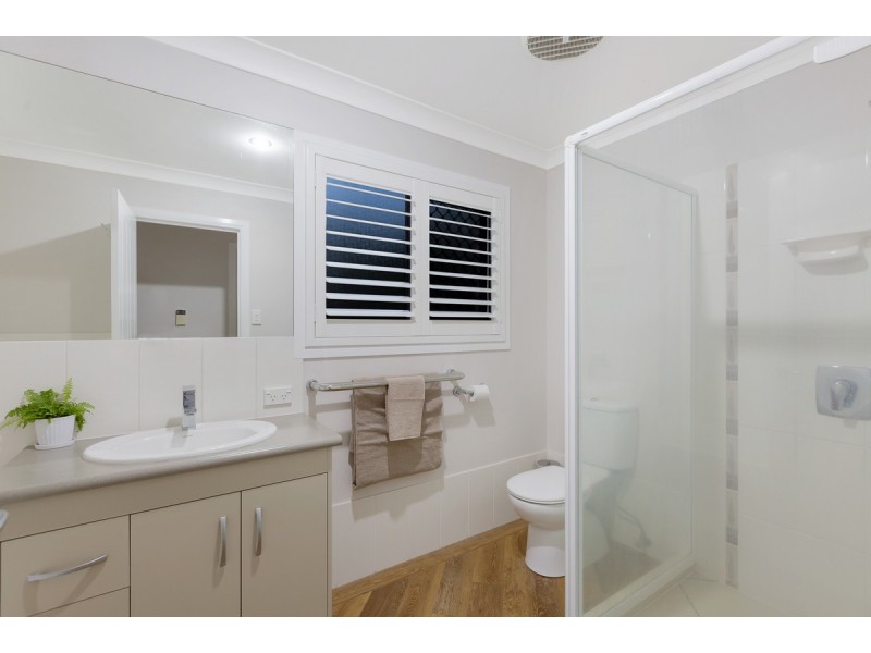 12 Seaspray Street, Thornlands QLD 4164