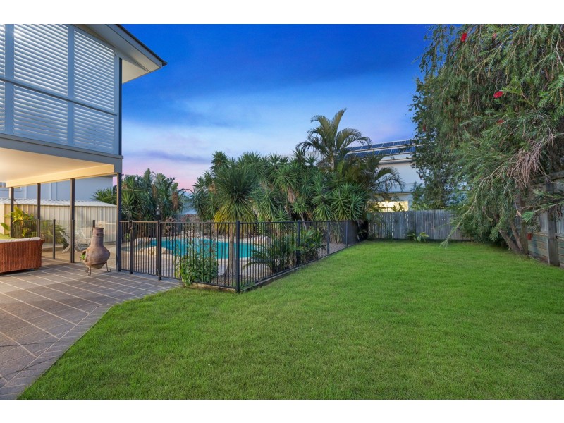 12 Seaspray Street, Thornlands QLD 4164