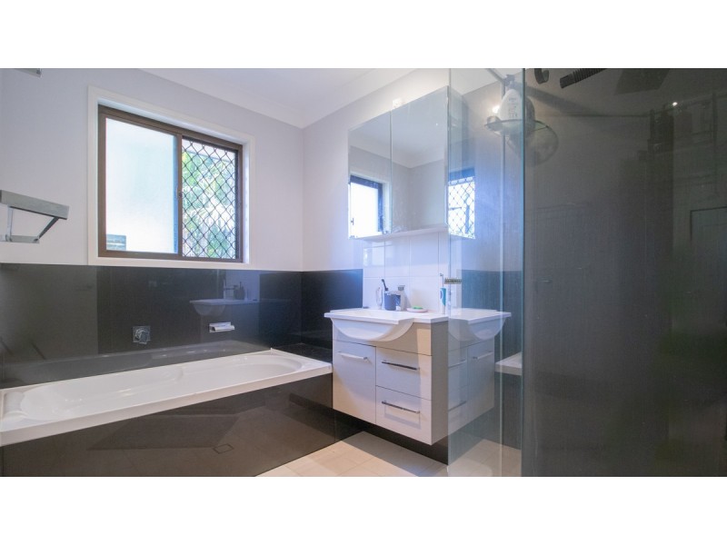 4 Castlereagh Street, Capalaba QLD 4157